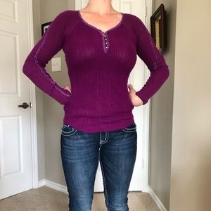 Deep violet/magenta stretchy fitted sweater